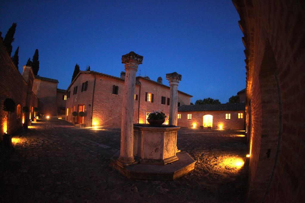 Castello Di Leonina Relais - Adults Only Ξενοδοχείο Σιένα Εξωτερικό φωτογραφία
